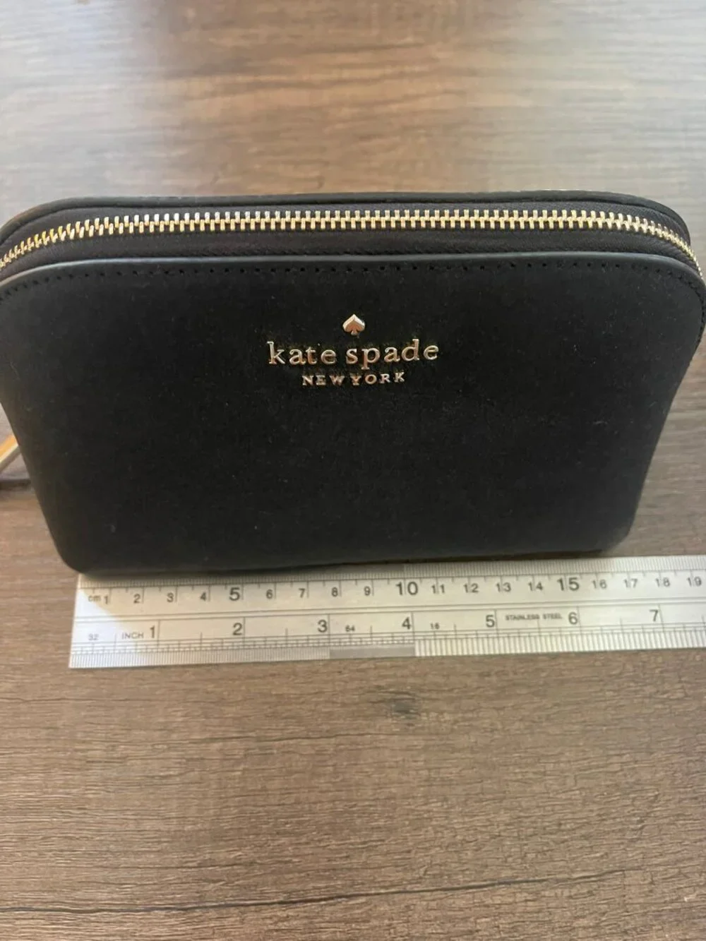 Like New Kate Spade New York Black Leather Zip Pouch Gold Hardware